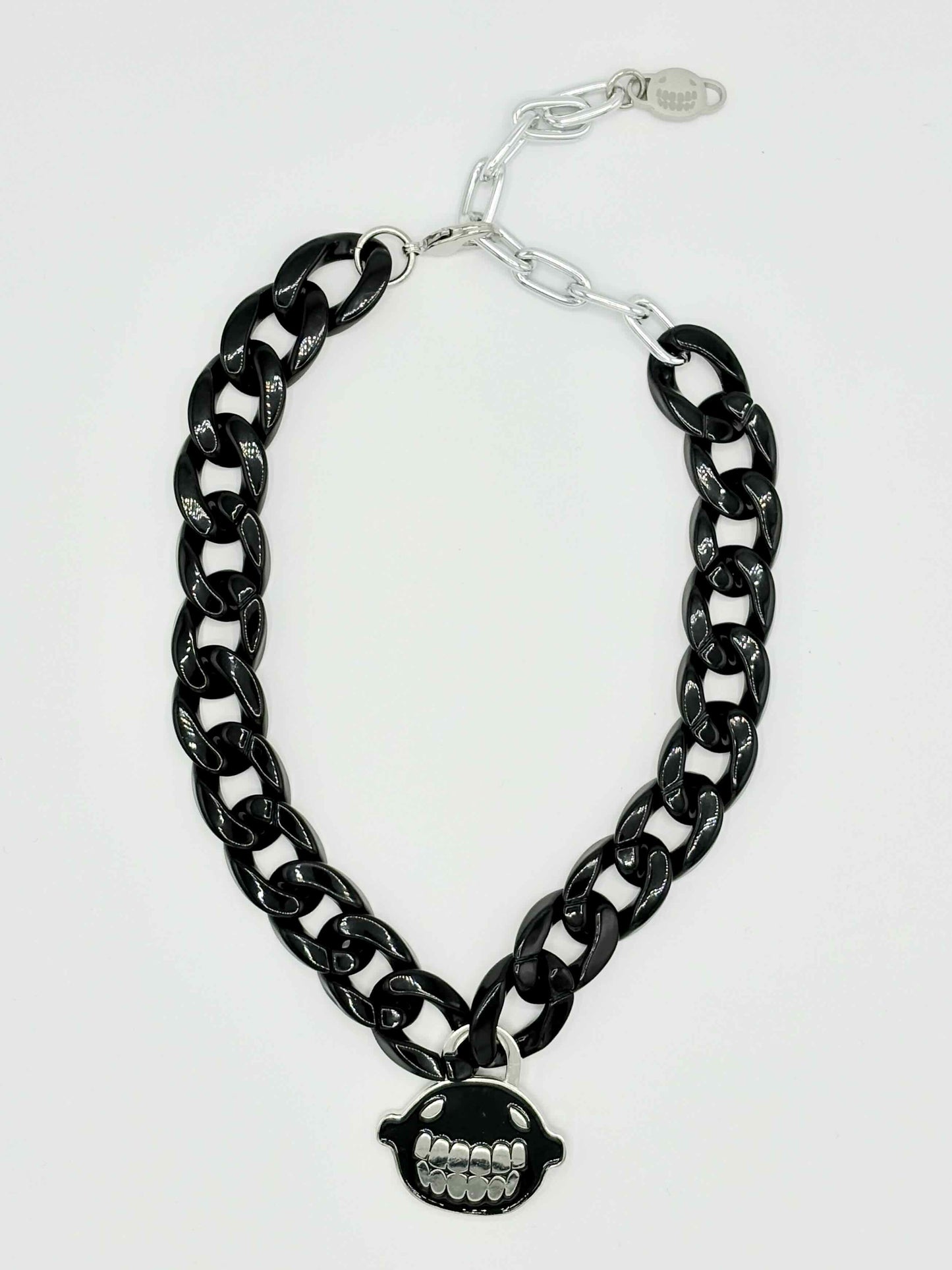 KUROKAMI BLACK PADLOCK CHAIN